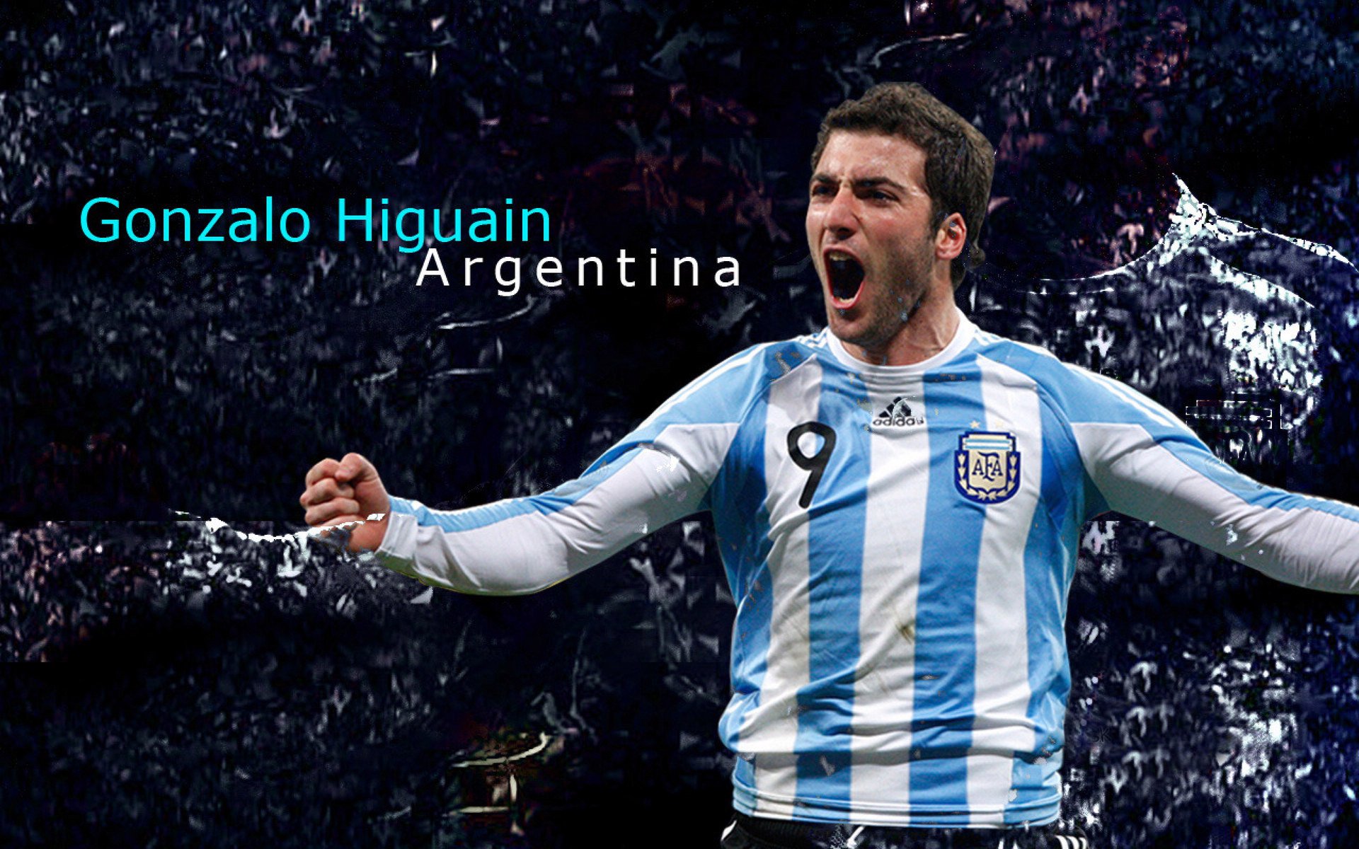 巴列卡诺队努力突破，争夺前进位置，巴列卡诺球员